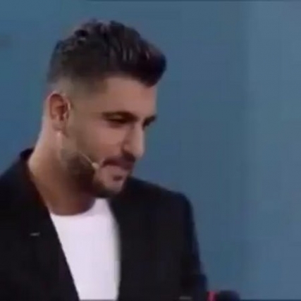 دانلود آهنگ زندگی عین دریایی بی آب شهاب مظفری Shahab Mozafari Zendegim Mesle Daryaye Bi Ab Music fa.com دانلود آهنگ زندگی عین دریایی بی آب شهاب مظفری