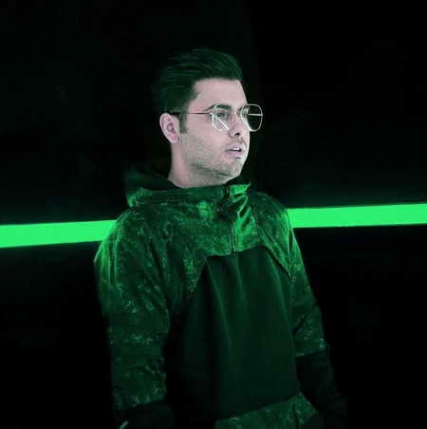 دانلود آهنگ عاشق نبودم تو عاشقم کردی یوسف زمانی Yousef Zamani Ashegh Nabodam Music fa.com دانلود آهنگ عاشق نبودم تو عاشقم کردی یوسف زمانی