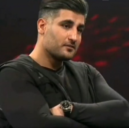 دانلود آهنگ دیدم داری از دور قدم میزنی شهاب مظفری Shahab Mozafari Didam Dari Az Door Ghadam Mizani Music fa.com دانلود آهنگ دیدم داری از دور قدم میزنی شهاب مظفری