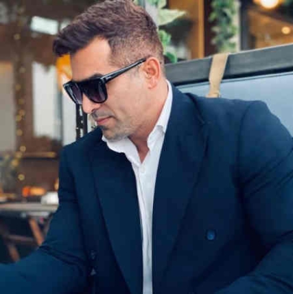 دانلود آهنگ معین آزوغ عاشقم کن htr 2 دانلود آهنگ معین آزوغ عاشقم کن