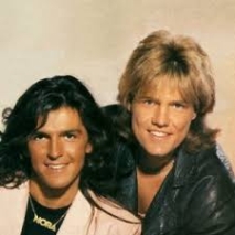 دانلود آهنگ no face no name no number 1 download 1