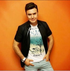 دانلود آهنگ ترکیه ای دویدوم کی بیری یار اولموش سانا 1 Mustafa Ceceli Muhur