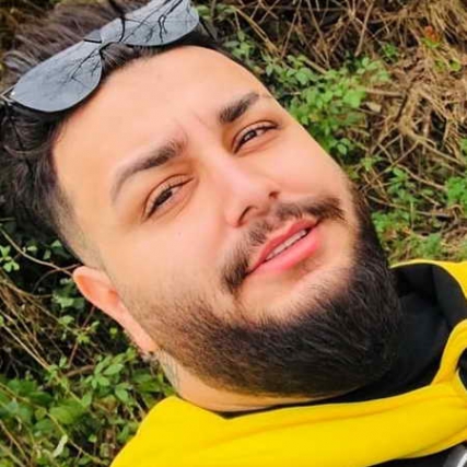 دانلود آهنگ دلبر نازم بیا که من جلو همه بهت بنازم ریمیکس با صدای بچه