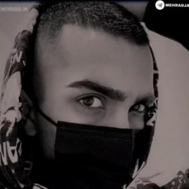 دانلود آهنگ مهراد جم رفیقام به کنار من نبودن حتی پشتم فنام