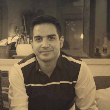 دانلود آهنگ محسن یگانه دیوار ریمیکس