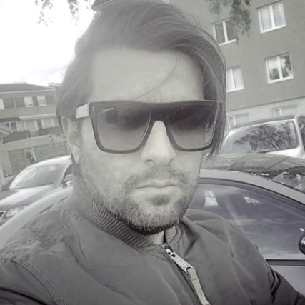 A farjam375658926351098532419274 دانلود آهنگ چقدر دوست داشتن تو شیرینه امیر فرجام