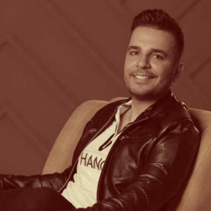 Farhad Forootani Ashegham Kardi Music fa.com دانلود آهنگ فرهاد فروتنی عاشقم کردی