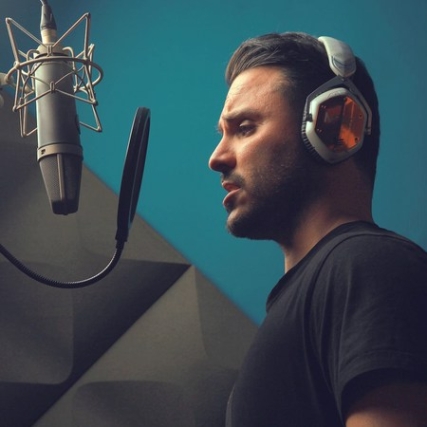 Armin 2AFM Sare Sobh Music fa.com دانلود آهنگ سر صبح جلوی آینه سرگیجه فشار خون پایینه آرمین زارعی