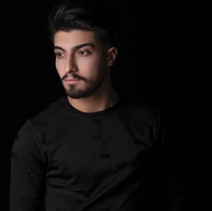 دانلود آهنگ امیر رمضانی 01