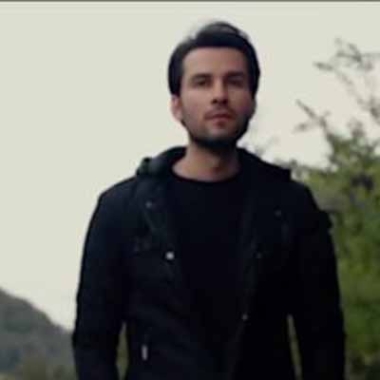 دانلود آهنگ دنیا قشنگ بود تو کتابا ریمیکس