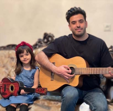 دانلود آهنگ من دارم چه عشقی یه مو بلند مشکی ریمیکس