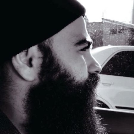 Moein Zandi Hichki Mese To Music fa.com دانلود آهنگ هیچکی مثل تو حال منو نمیدونه احوالمو معین زد