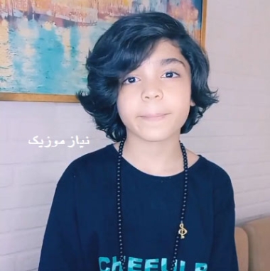 دانلود آهنگ مسخره بازی آریا اکبری دانلود آهنگ مسخره بازی آریا اکبری